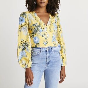 River Island Floral Lace Trim Wrap Top
Size US 4 UK 8 Yellow with Blue Floral